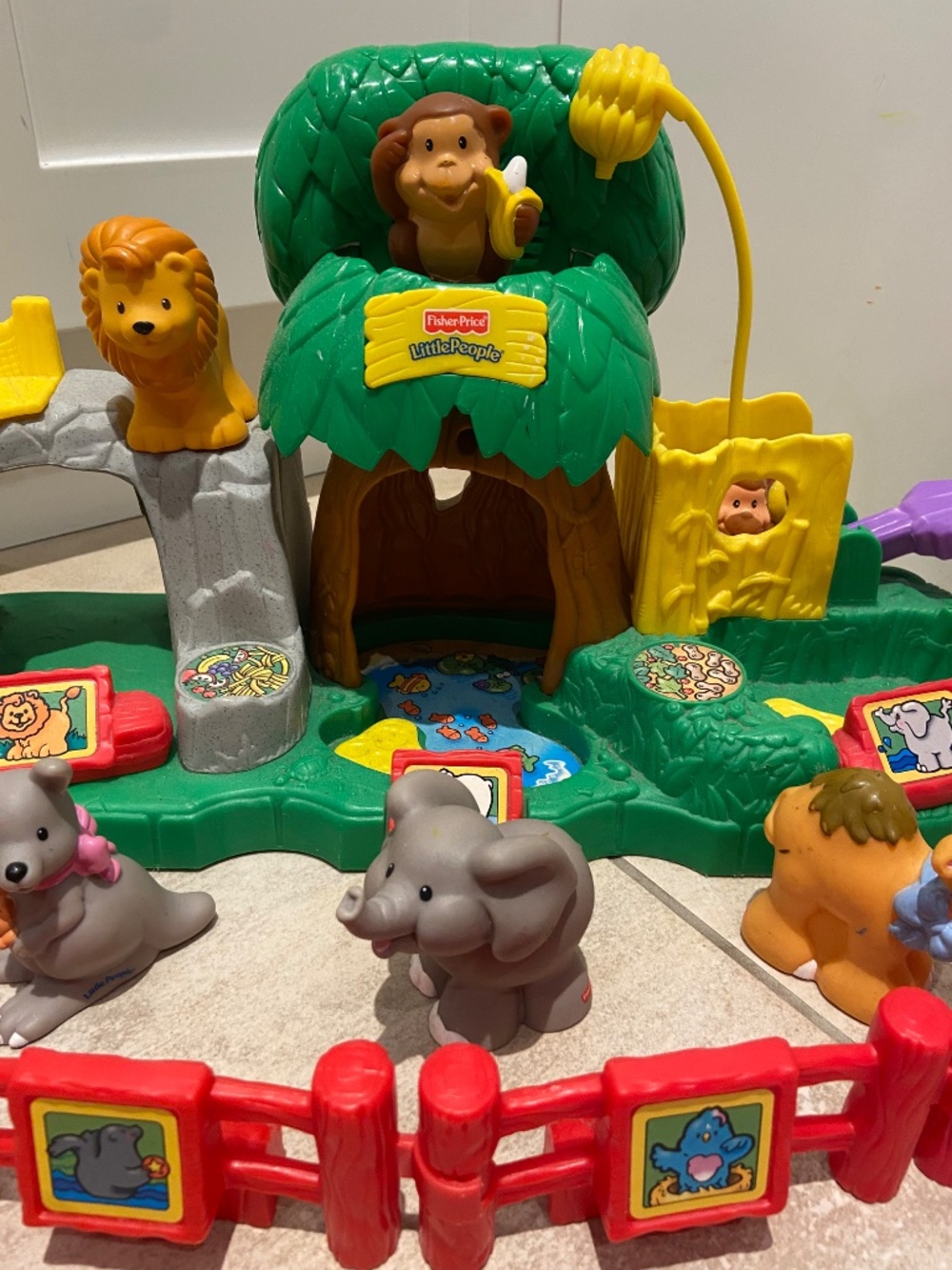 Fisher Price Little People Zoo Vintage Playset - Picture 5 of 6